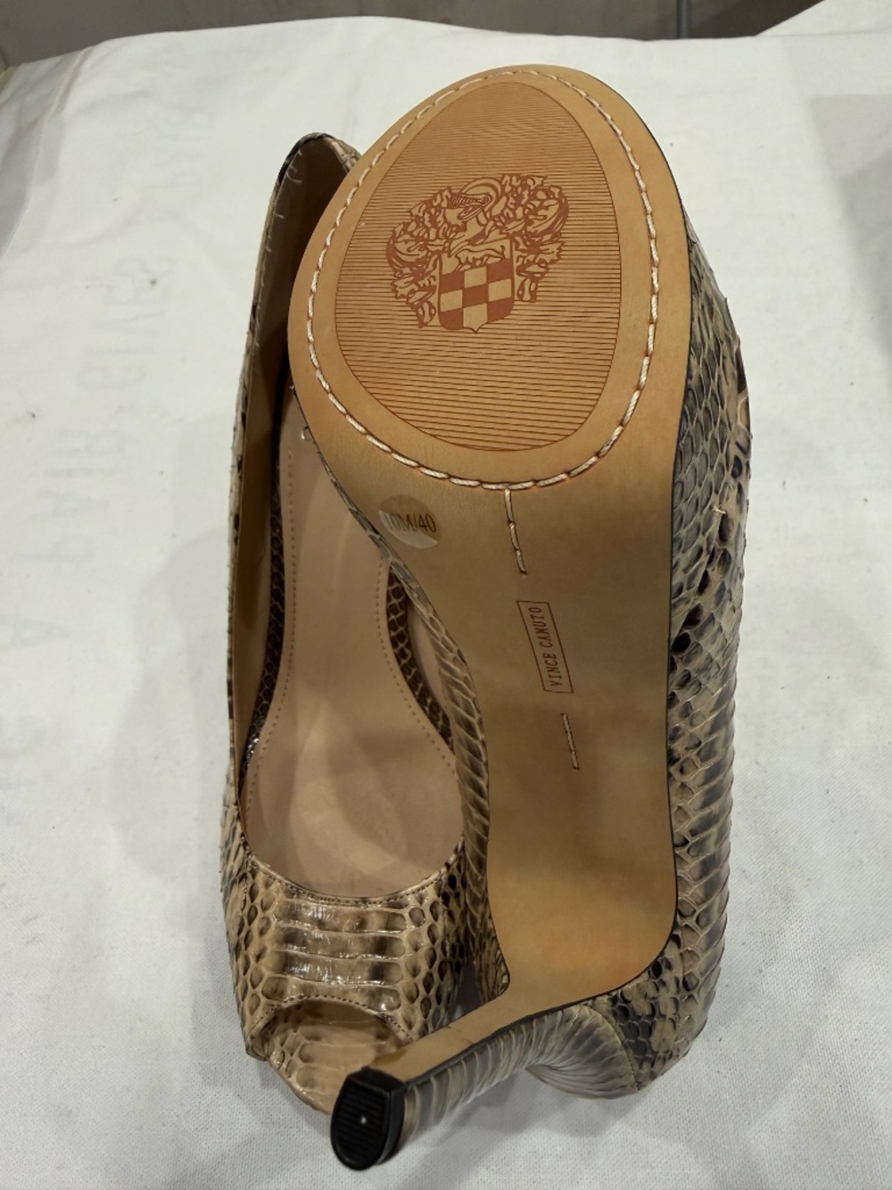 Vince Camuto Lorim Platform Peeptoe 5.5" Size 10 - Picture 8 of 11